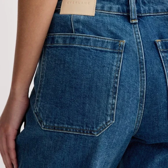 Everlane The Utility Barrel Pant in Denim - Picture 5 of 12